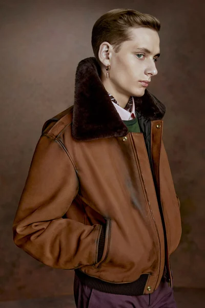 Look 19
